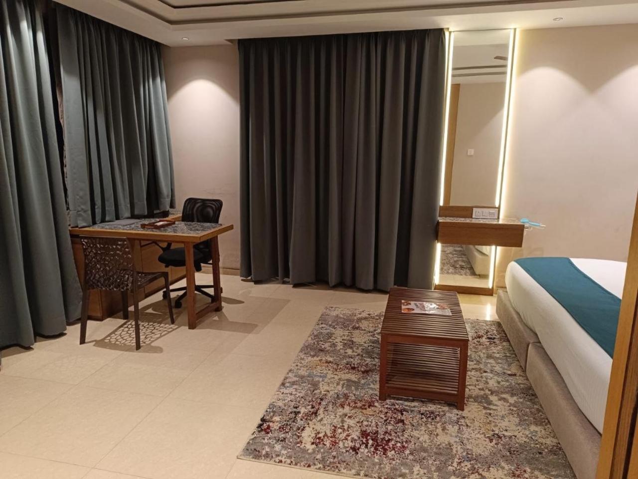 Hotel Mayfair Tower 콜카타 외부 사진